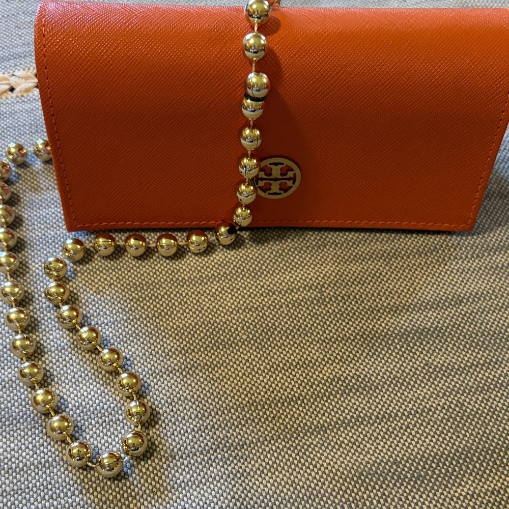 Tory Burch sunglass case: BONUS: Kate Spade sunglasses!